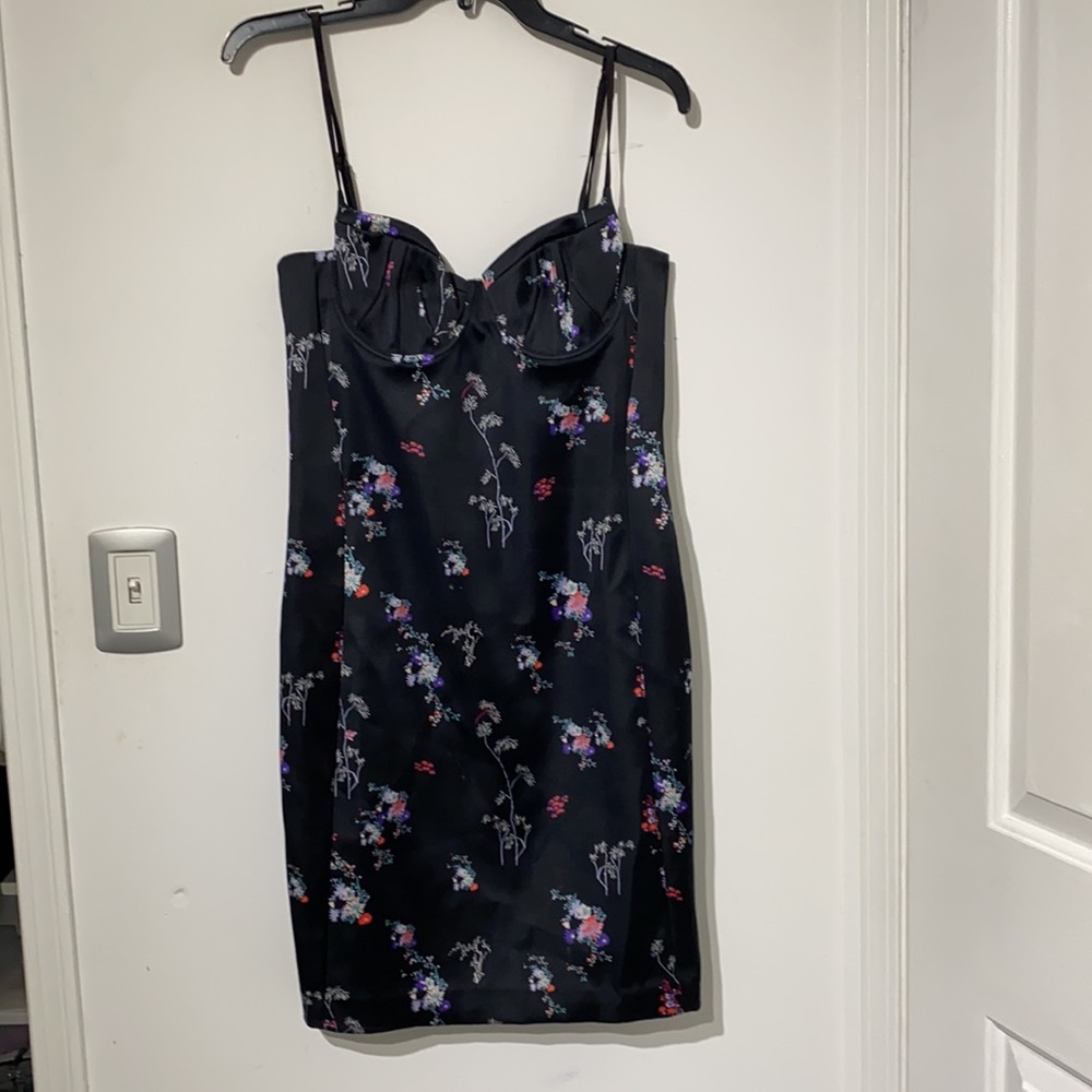 RARE H&M Dress From China Location - Picture 2 of 2